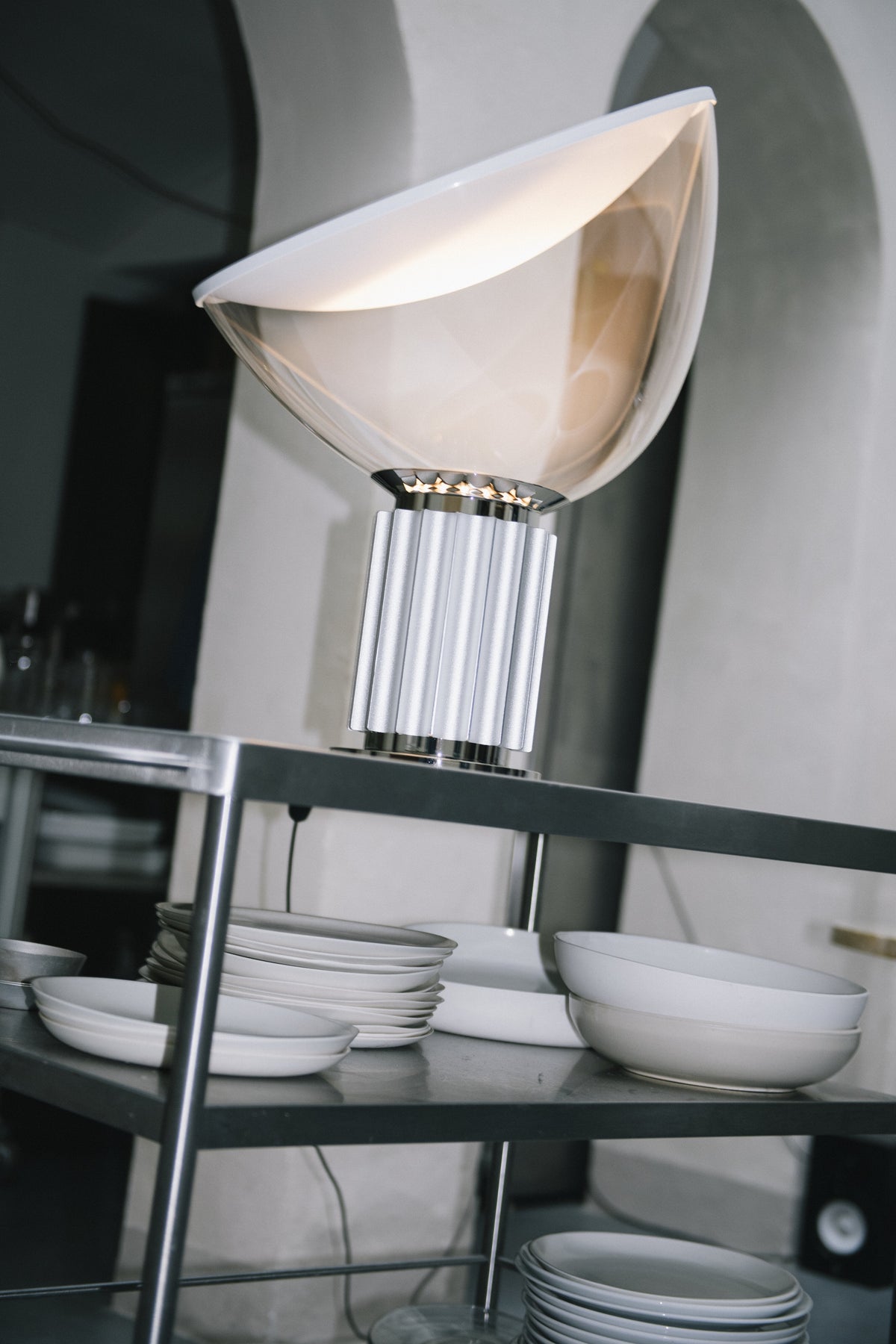 Taccia Small Tischleuchte von Flos
