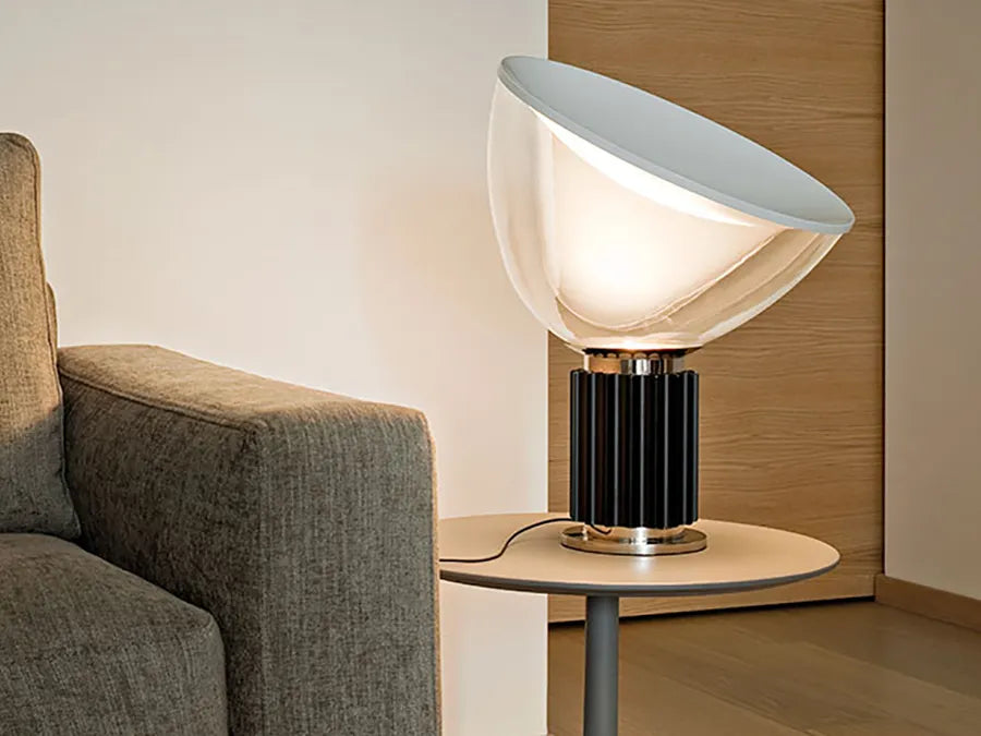Taccia Small Tischleuchte von Flos